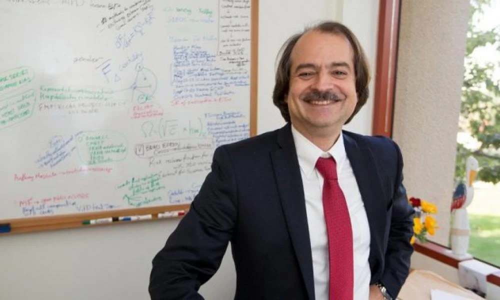 Δρ.Ιωαννίδης: Εξηγήσεις για ανοσία αγέλης και η "εξαφάνιση" γρίπης ή COVID19